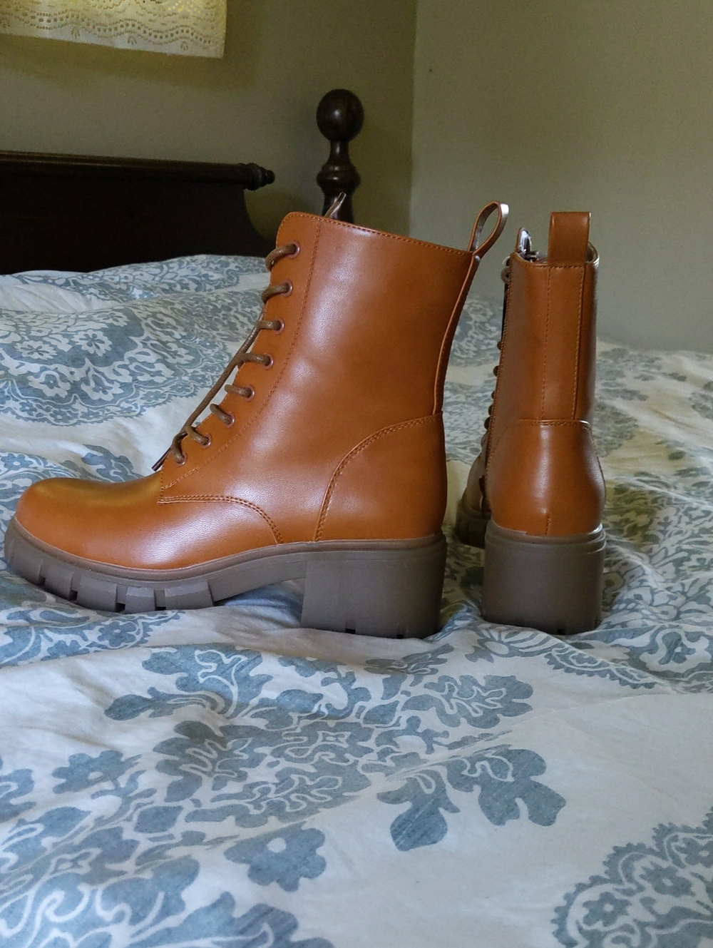 Tan Lace-Up Chunky Heel Ankle Boots with Side Zipper - Picture 4 of 4